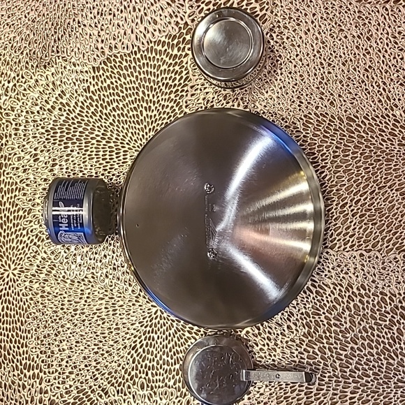 Vollrath Panacea Elegant 24 kt. Gold Accent Coffee Urn, 11.6 qt/11 liter - Picture 12 of 16